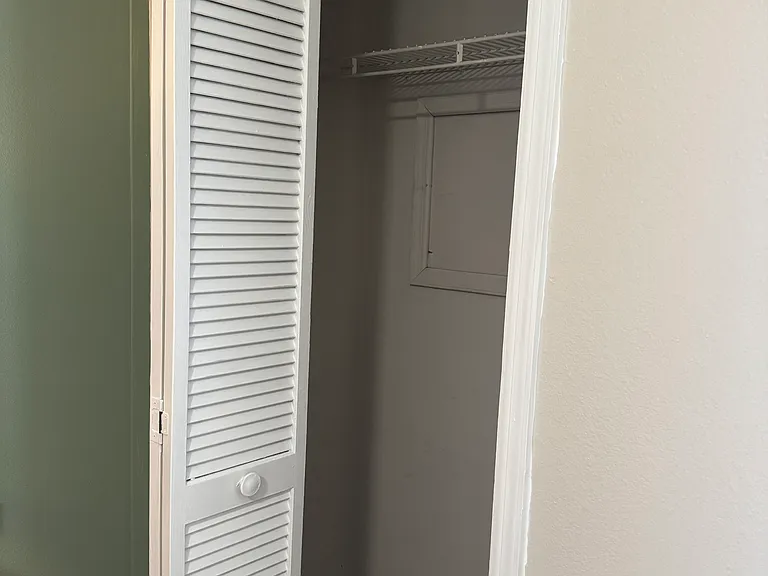 1000 W Horatio St #101 — Photo 16