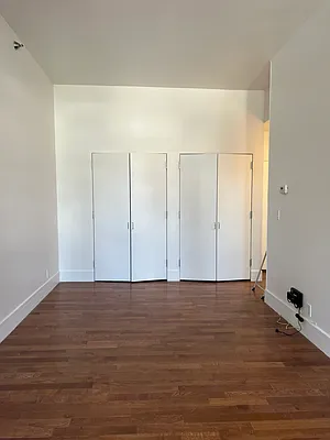 Rented by SERHANT. | media 23