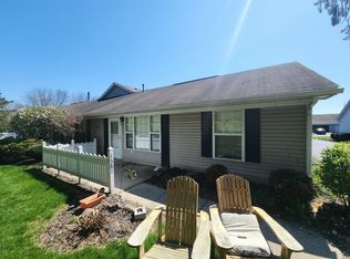 1381 Hillview Cir W, Newark, OH
