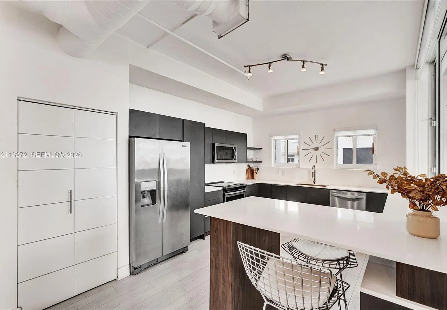 The Yorker Condo — Photo 2