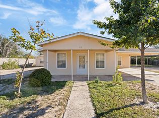 82 Circle Dr E, Del Rio, TX 78840