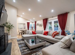 17731 Erwin St, Encino, CA 91316