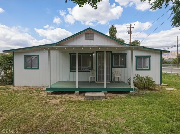 7888 Lankershim Ave, Highland, CA 92346