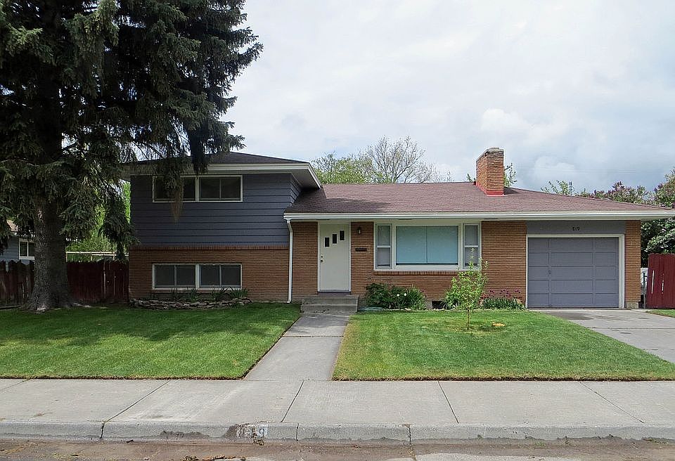 1st image of 819 Jeri Ave