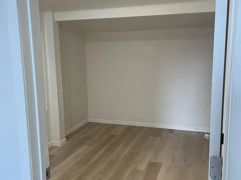205 Sequoia Way — Photo 8