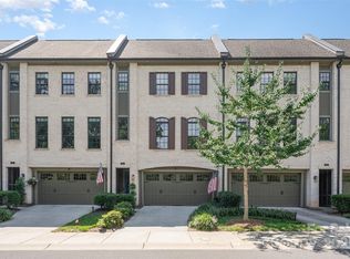 2934 Hillside Springs Dr, Charlotte, NC 28209