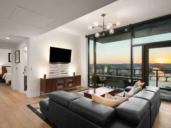 70 Rainey St #1908, Austin, TX 78701