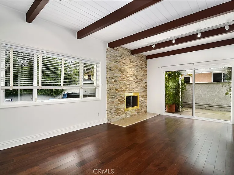 5352 Geyser Ave — Photo 4