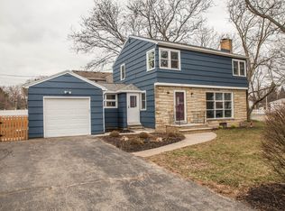 395 Long Acre Rd, Rochester, NY 14621