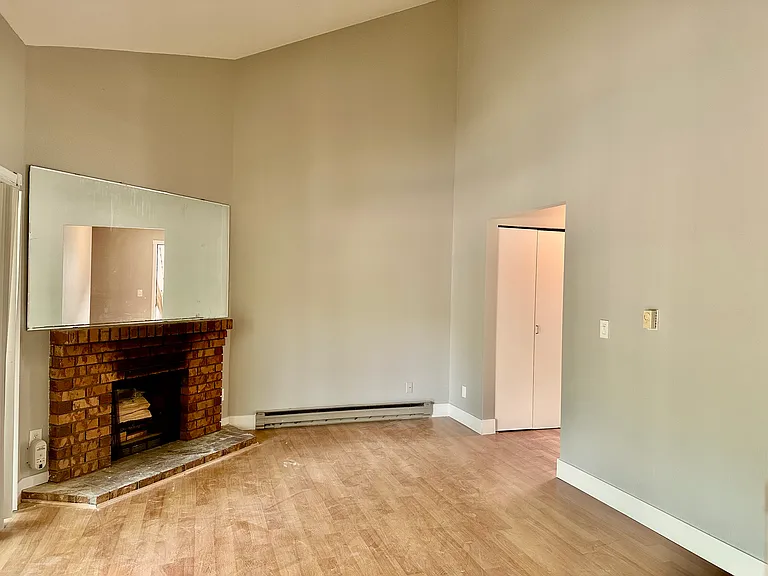 14330 126th Ave NE #B305 — Photo 1