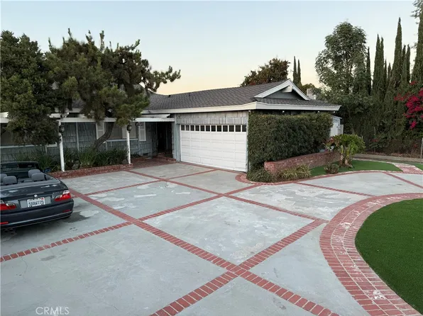 15905 Parthenia St, North Hills, CA 91343