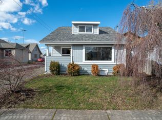 130 E Jersey St, Gladstone, OR