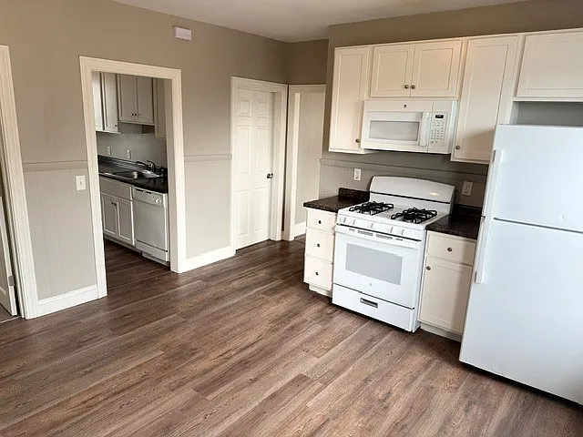 18 Proctor St #2 — Photo 14