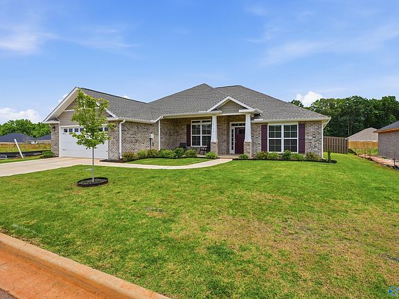 3rd image of 14144 Creekwater Ct