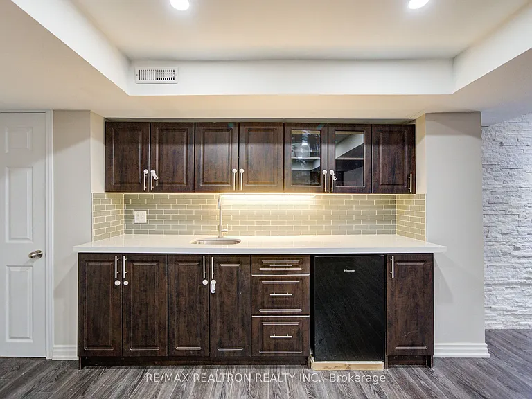 2365 Bur Oak Ave — Photo 27