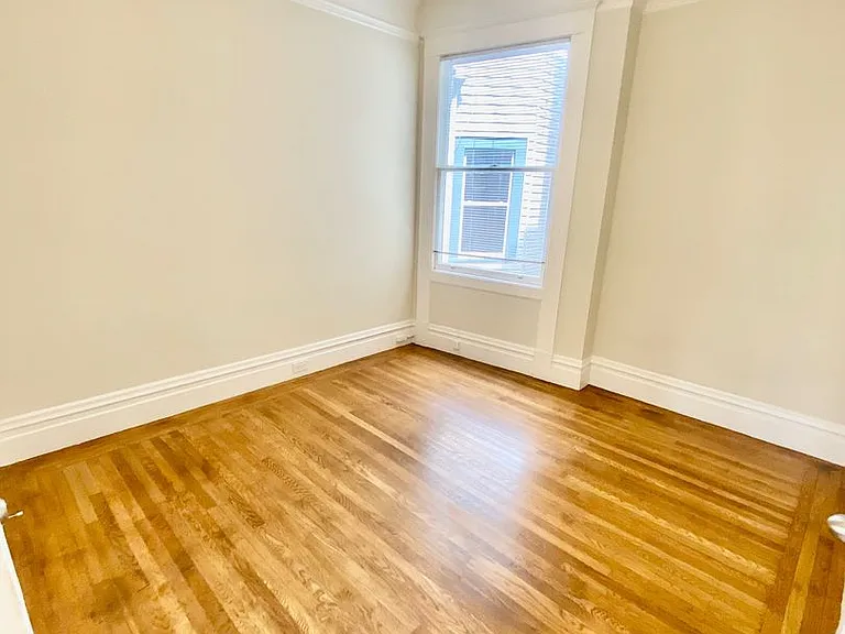 1081 Natoma St — Photo 11