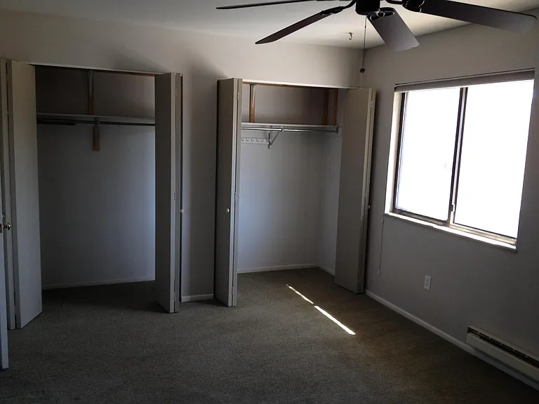 3500 Rolling Green Dr #J40 — Photo 10