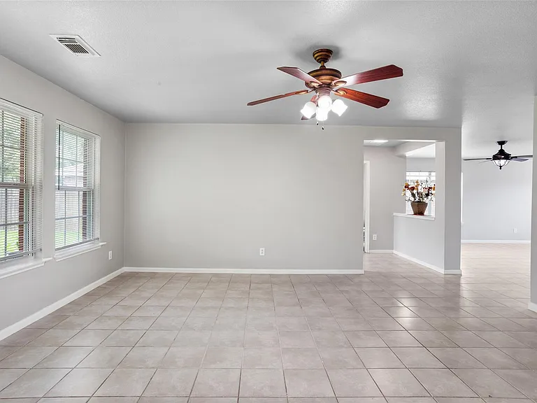 4806 Quiet Canyon Dr — Photo 6