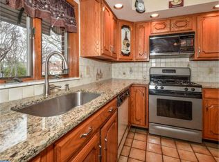 820 Strahle St, Philadelphia, PA 19111