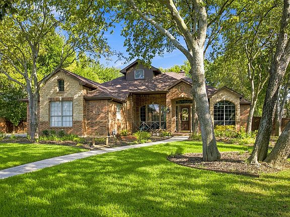 2nd image of 2105 Heather Ridge Ct