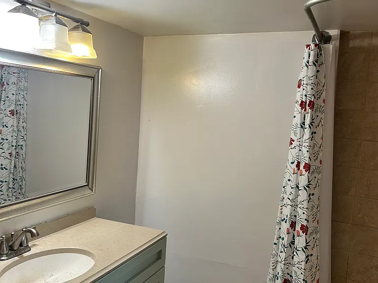 1203 Westview Dr — Photo 7