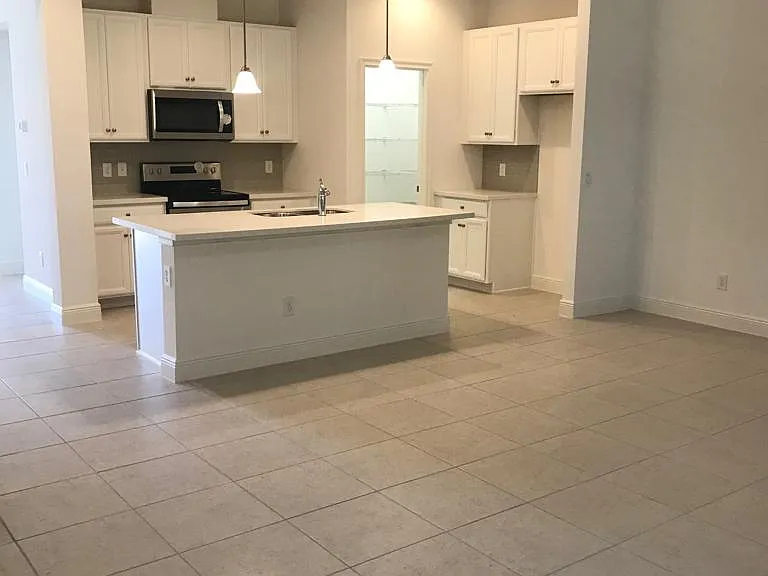 15467 Sugar Citrus Dr — Photo 3
