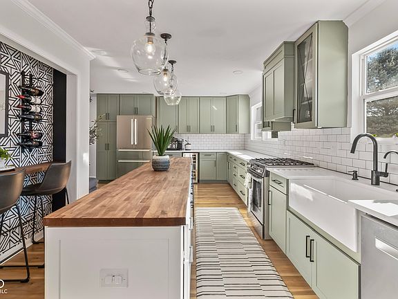 5th image of 5741 Turnbull Ct