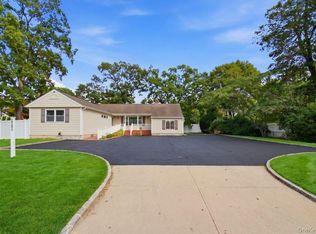 2131 Deer Park Ave, Deer Park, NY 11729