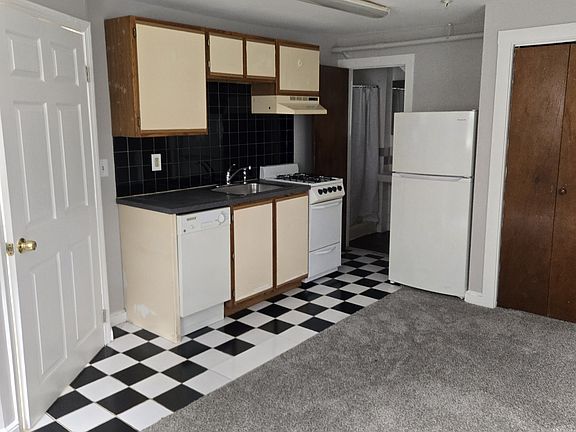 3rd image of 99 Garfield St #1A