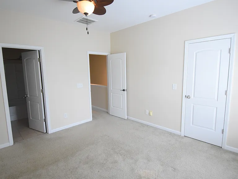 9507 Longstone Ln — Photo 17