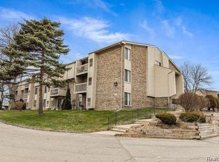 30475 W Forteen Mile Rd APT 75, Farmington Hills, MI 48334