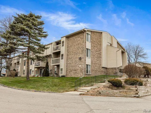30475 W Forteen Mile Rd APT 75, Farmington Hills, MI 48334