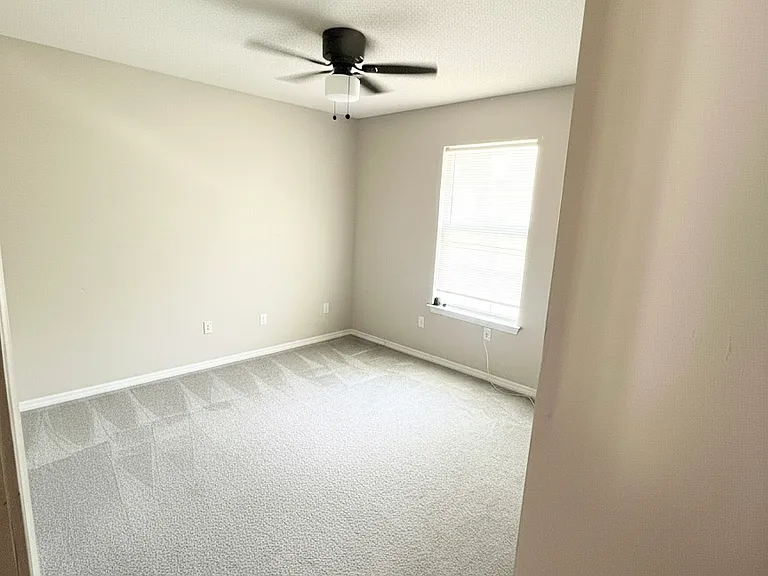 1771 Guildford Ct — Photo 7