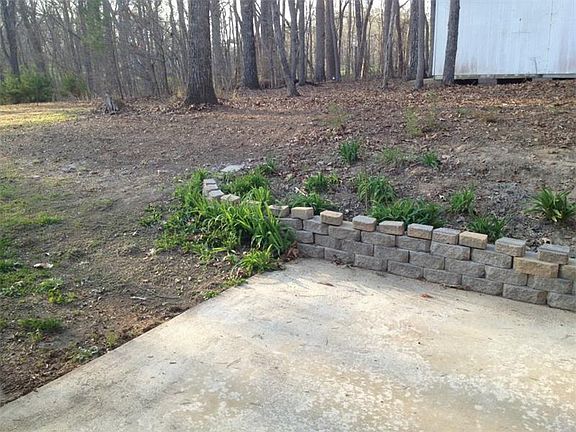 3rd image of 168 Joseph Ln