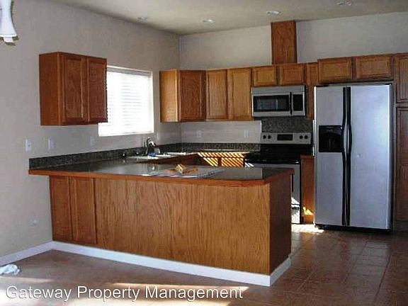 4th image of 43 E Kendal Ln