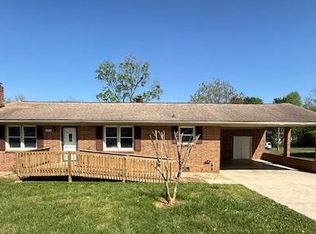 1024 Elm St, Reidsville, NC 27320
