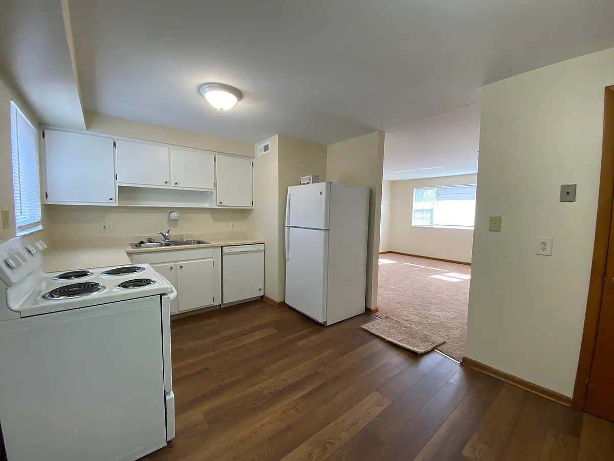 Building Photo - 4988 Arbor Village Dr #D