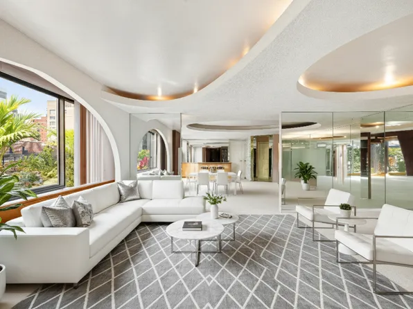 425 East 63rd Street image 1 of 28