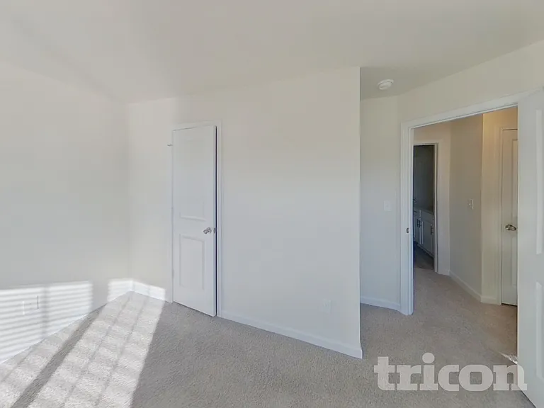 118 Avondale Blvd — Photo 11