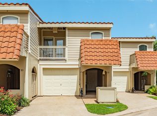 11 Dana Dr #C, Galveston, TX 77554