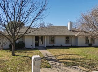 5620 Ledgestone Dr, Fort Worth, TX 76132