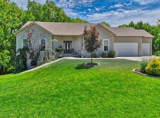 13715 NW Walker Rd, Kansas City, MO 64163