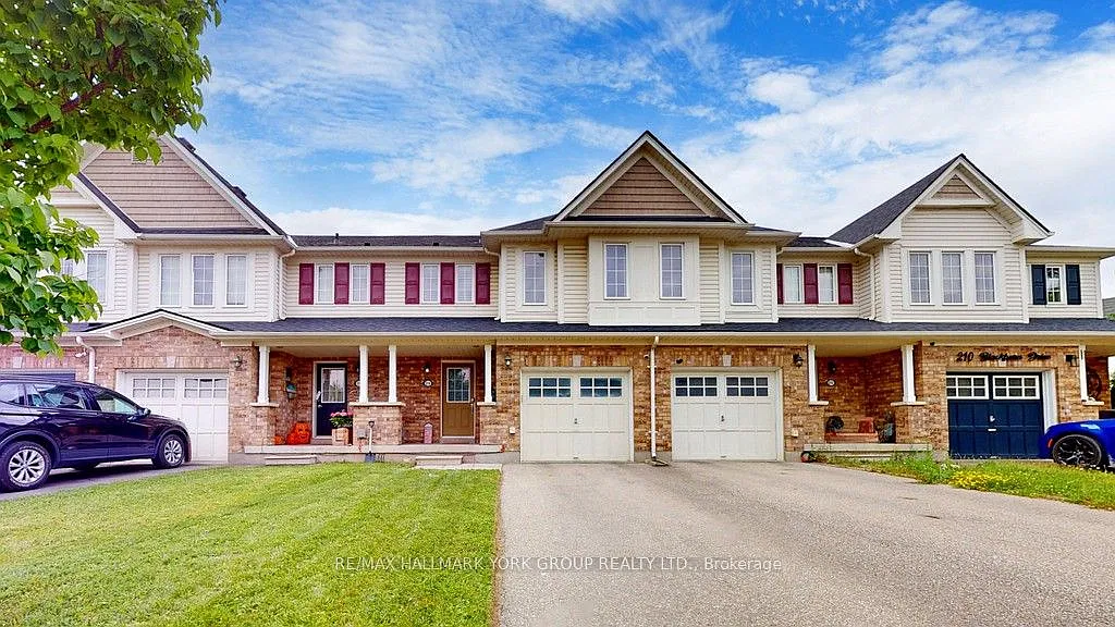 3 bed, $2,350 — Photo 1