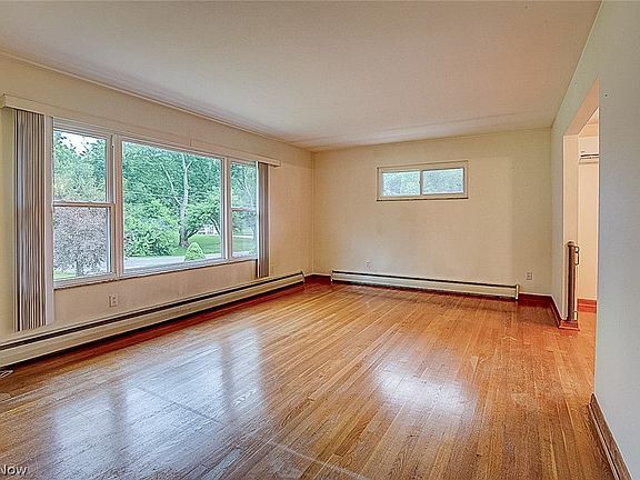 5th image of 1357 S Polen Ave