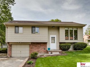 14015 Barretts Dr, Omaha, NE 68138