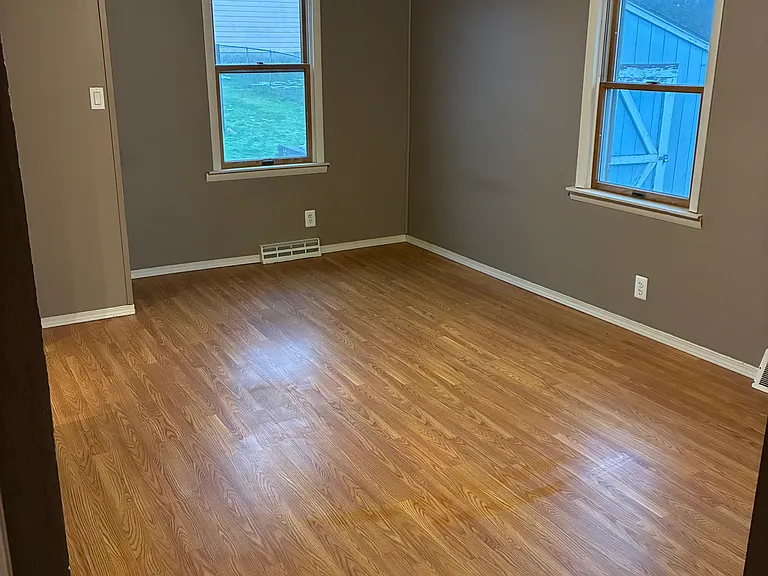 305 Calder Ave — Photo 4