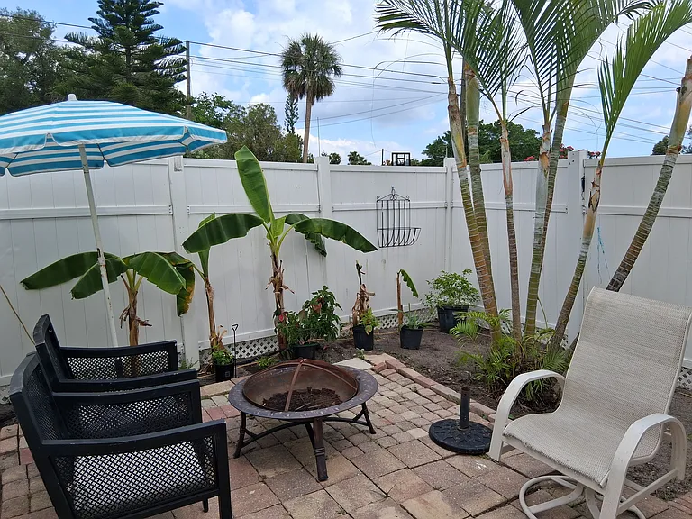 1731 Ixora Dr — Photo 9