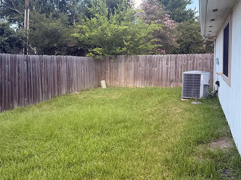 4817 Falcon Forest Dr — Photo 14