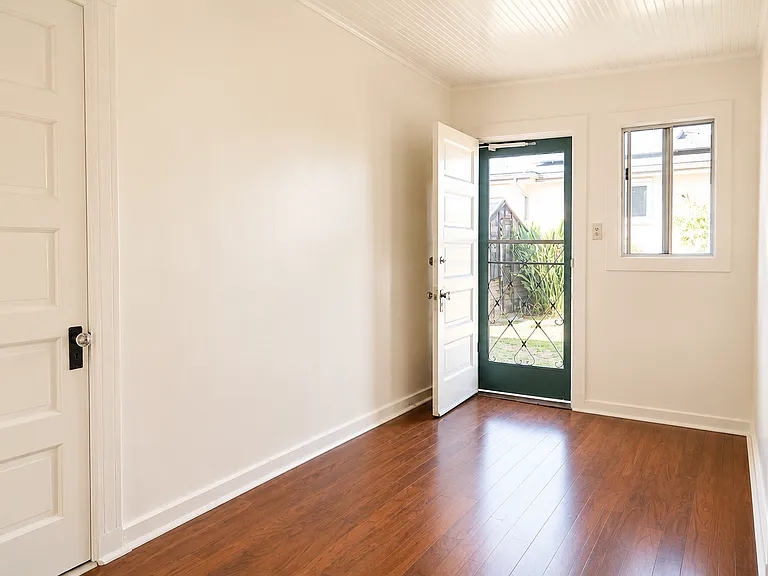 8849 Naomi Ave — Photo 4