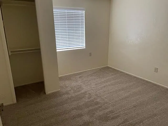 15 E Sabrosa Dr — Photo 12